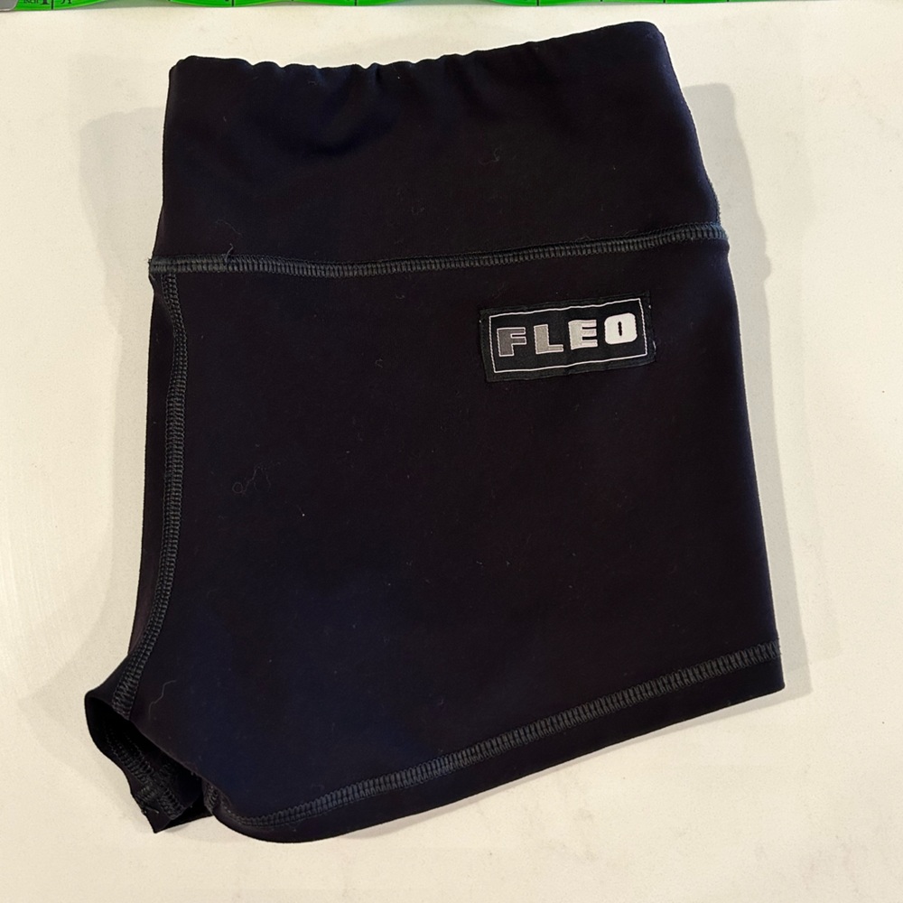 Medium Black Fleo Shorts